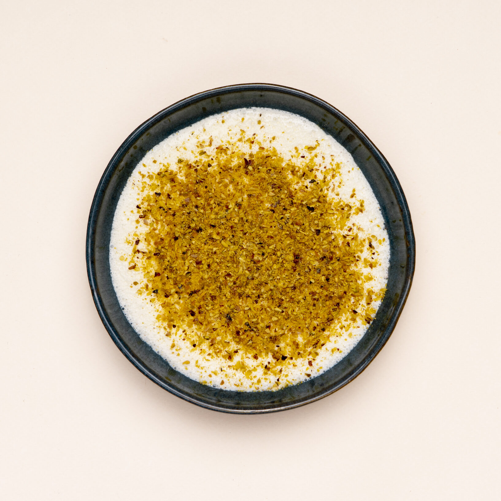 mouhalabie : creme a la fleur d'oranger, eau de rose et pistache