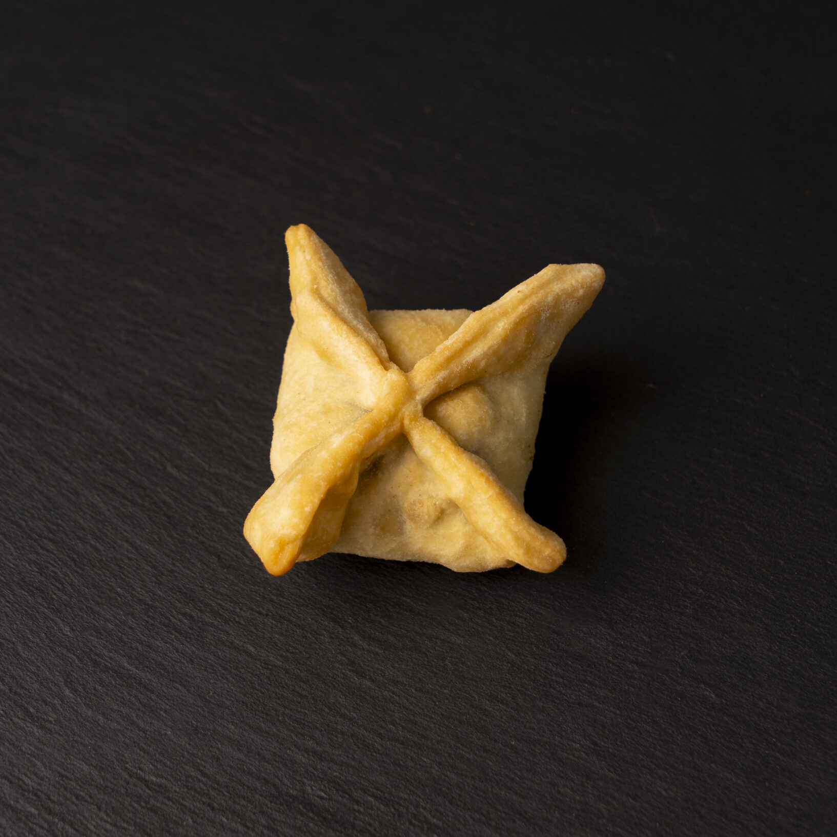 mezze sambousik viande : chausson de boeuf